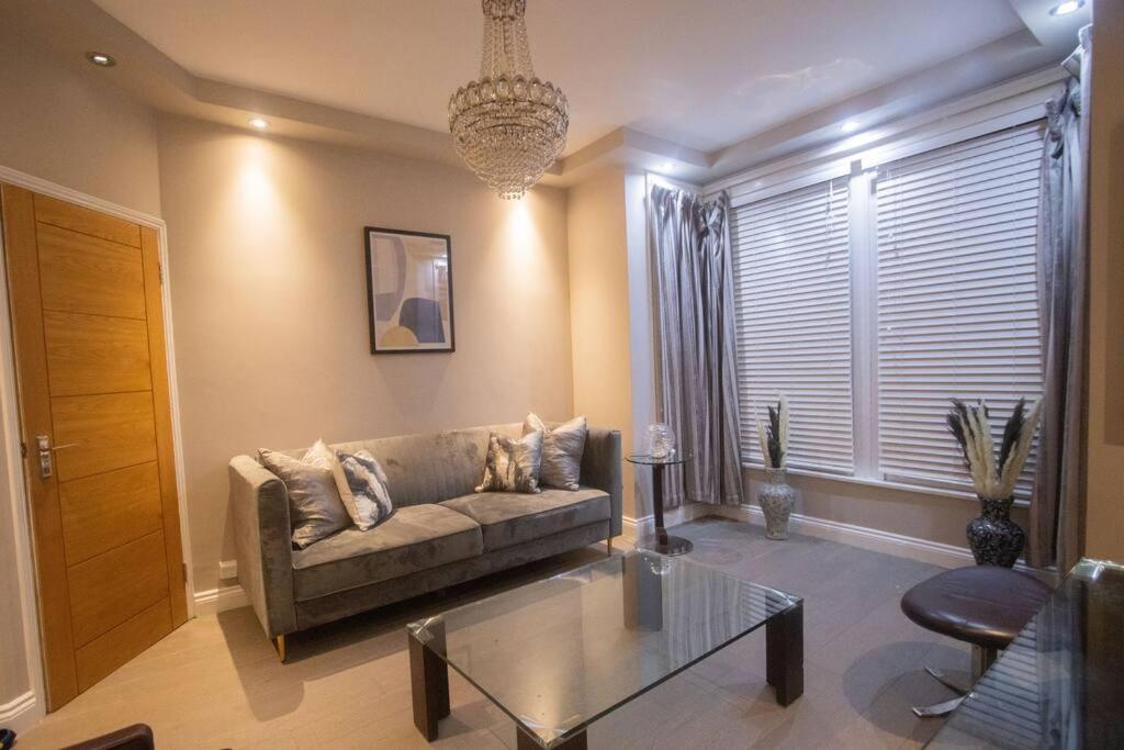 Oikoshomes Three Bedroom Flat In لندن المظهر الخارجي الصورة