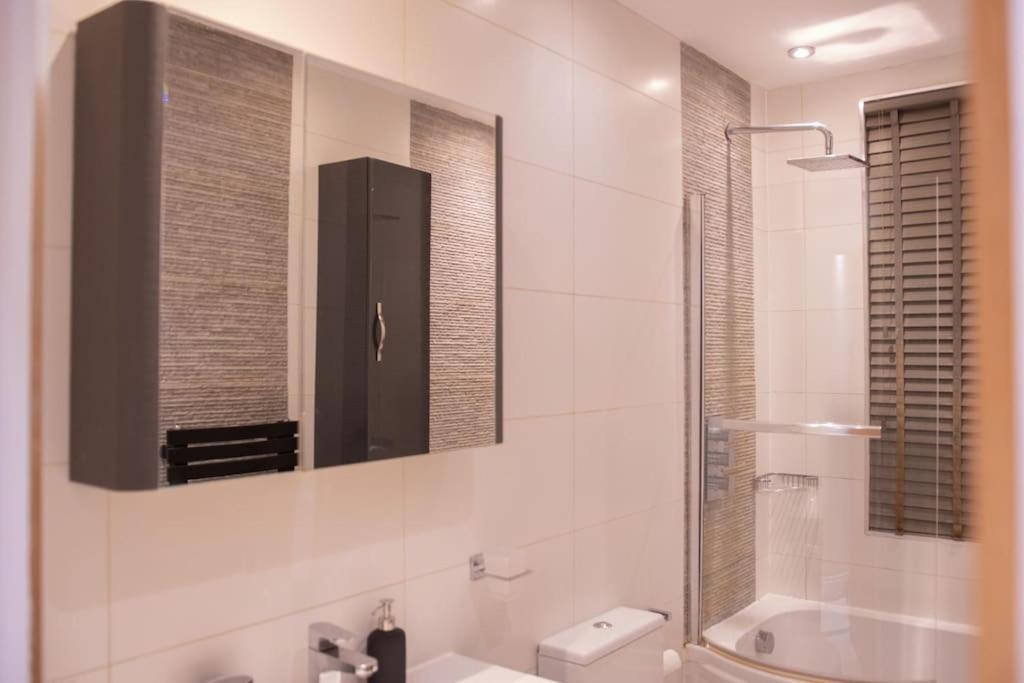 Oikoshomes Three Bedroom Flat In لندن المظهر الخارجي الصورة