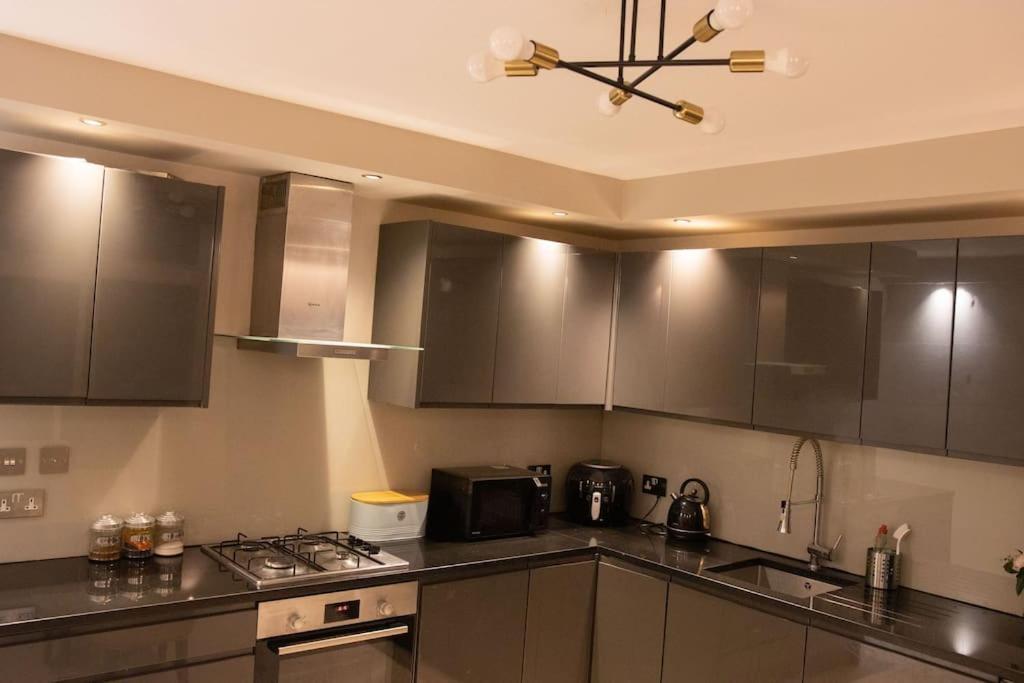 Oikoshomes Three Bedroom Flat In لندن المظهر الخارجي الصورة
